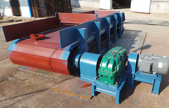 板鏈?zhǔn)捷斔蜋C(jī)